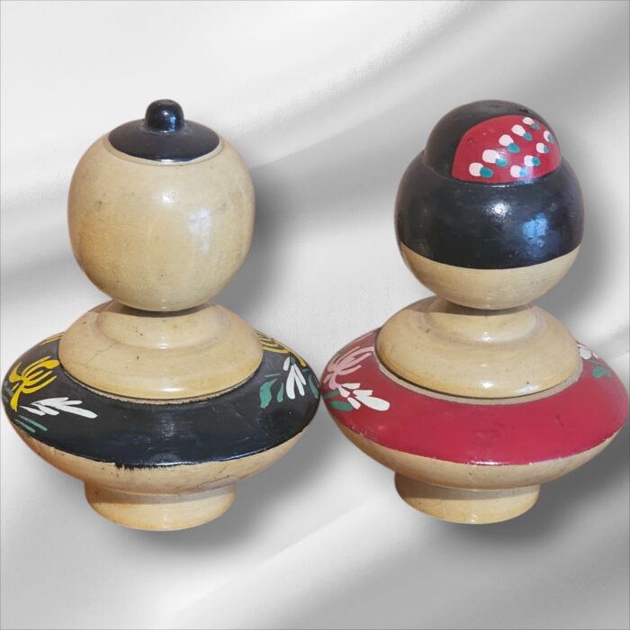 Pair of Vintage Japanese Kokeshi Dolls, Signed Unique Body Design from Japan. - Image 2