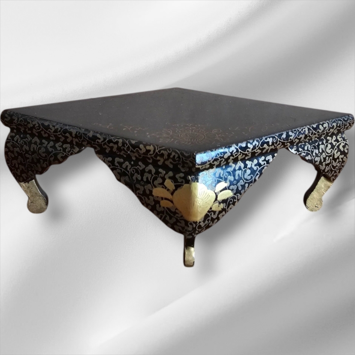 Small Vintage Diamond Shape Kokeshi Doll Display Stand